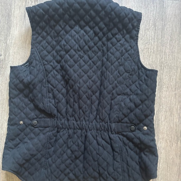 Black Quilted Vest - Picture 5 of 9